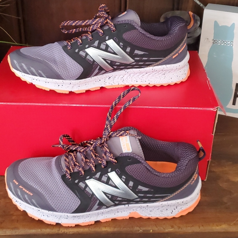 New Balance 8.5 WTNTRLS1 Trail Running Sneakers